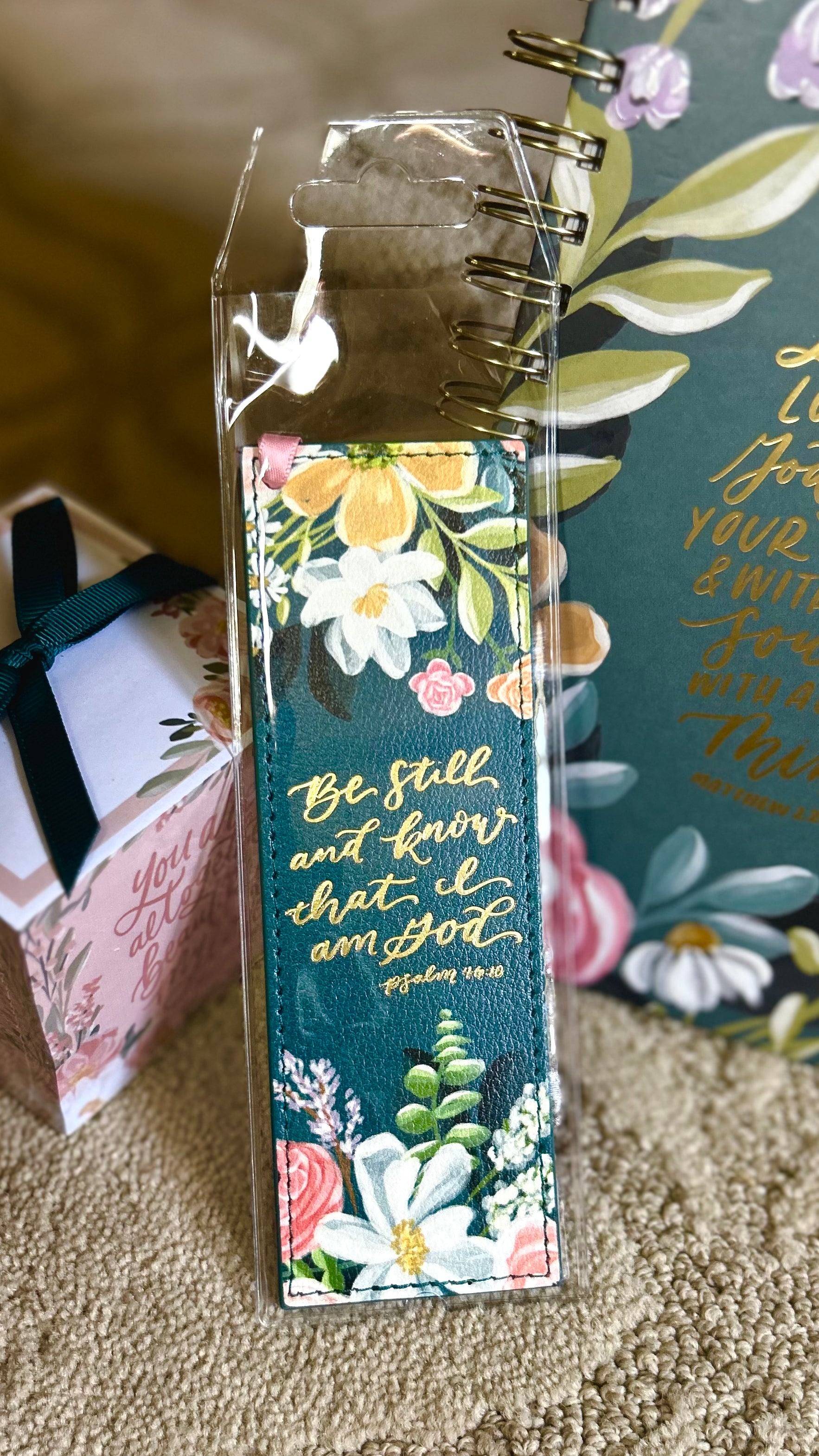 FLORAL BOOKMARK